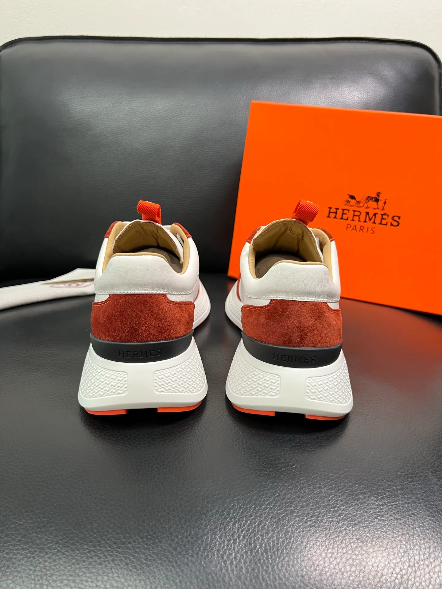 Men's men's shoes 💰840 Hermes top purchasing Hermes counter synchronization, original factory configuration, original cowhide fabric imported from Italy, high-quality splicing technology, fully imported water-dyed cowhide lining, soles: original factory special soles are super comfortable, original factory and single goods are high quality, welcome to compare and synchronize with counters, code number 39-44 (customized 38 45) 85863